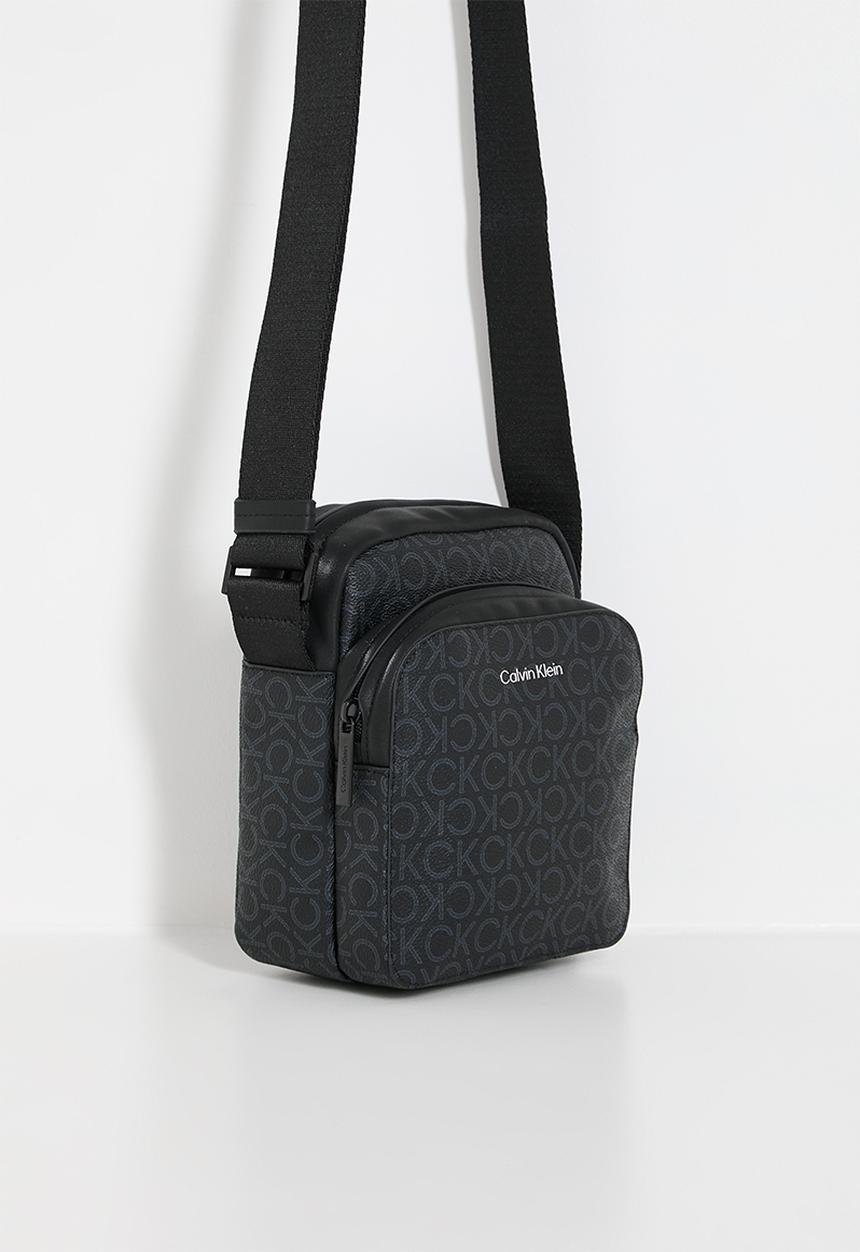 Calvin Klein - CK Must Reporter -  Classic Mono Black