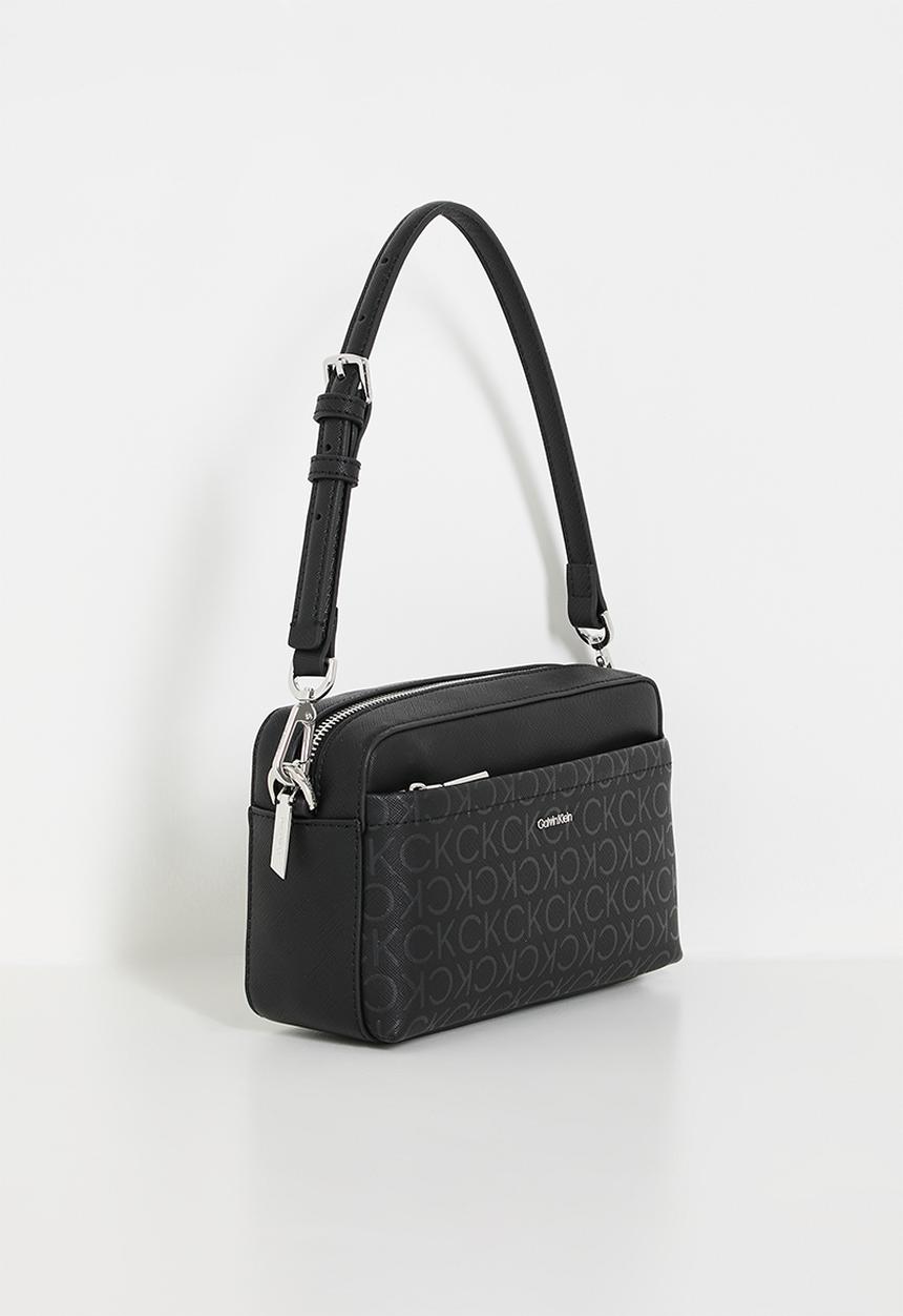 Calvin Klein - CK must convertible camera bag mono - black