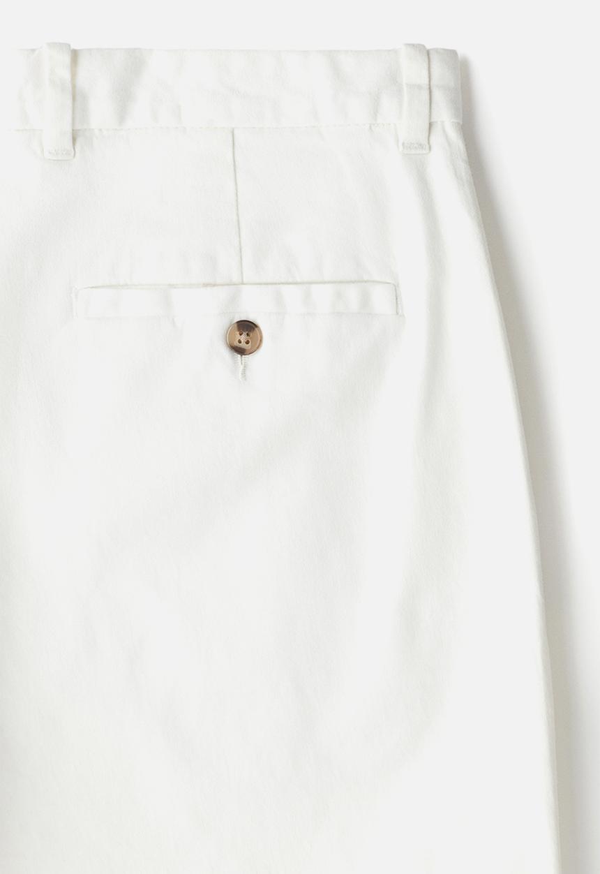 H&M - Regular fit chino shorts - white