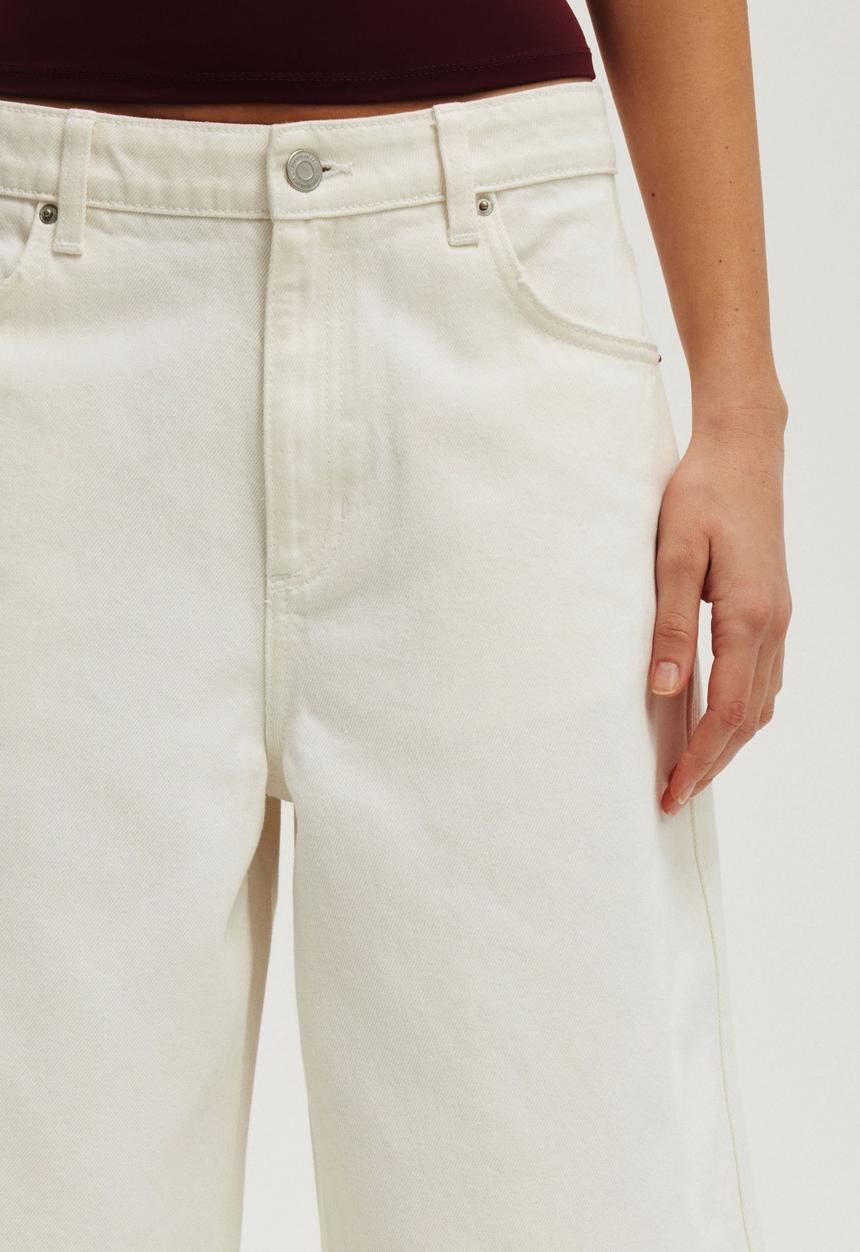 Cotton On - 91 Baggy Denim Jort - White
