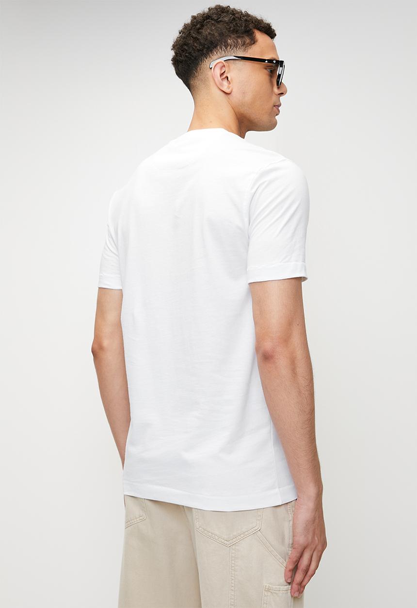 POLO - Lucky pjc short sleeve cursive logo tee - white	