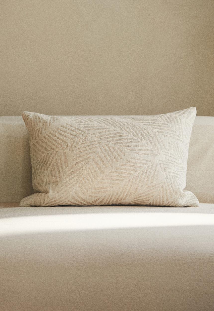 H&M - Textured cushion cover - light beige