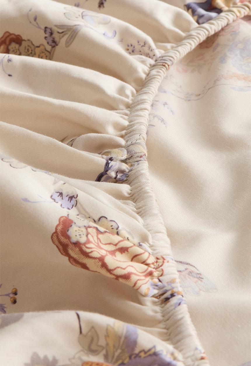 H&M - Patterned satin fitted sheet - light beige floral