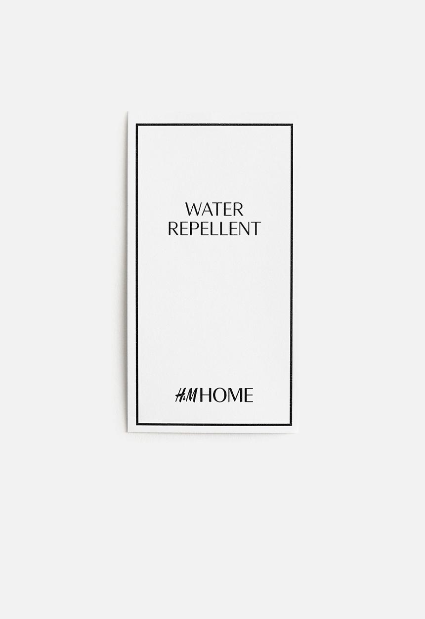 H&M - Water-repellent table runner - white flowers