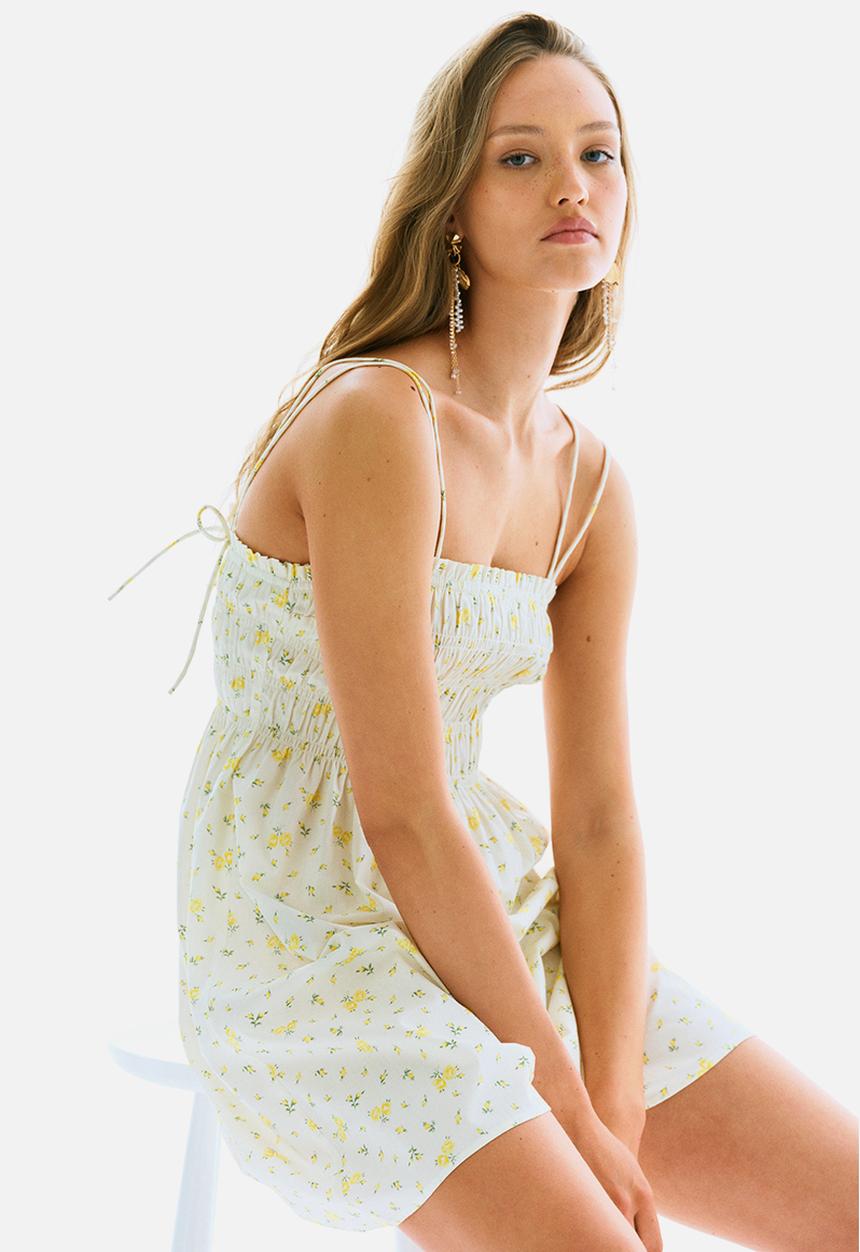 H&M - Smocked-bodice cotton dress - white/floral