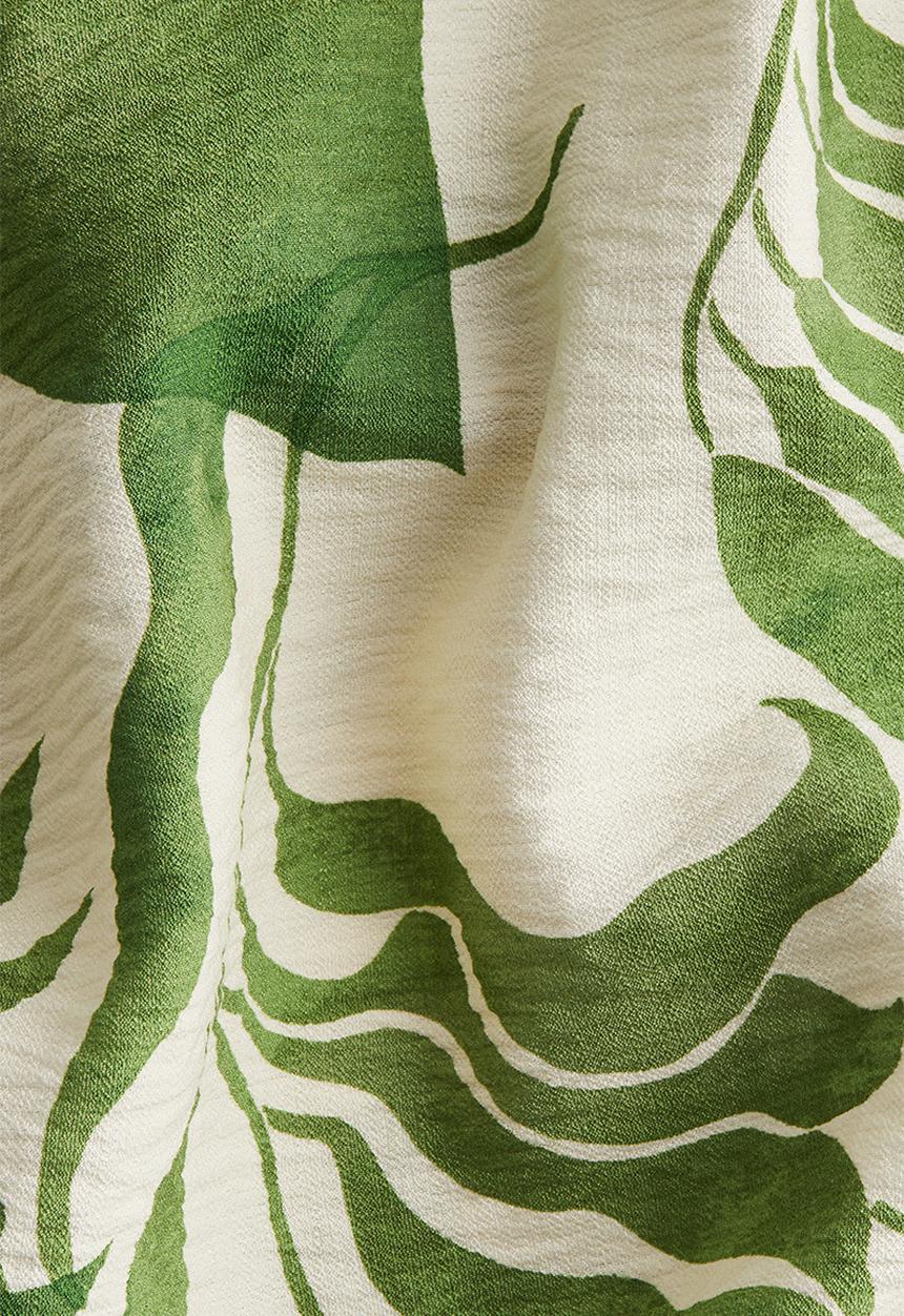 H&M - Crêpe mini dress - white/green patterned 