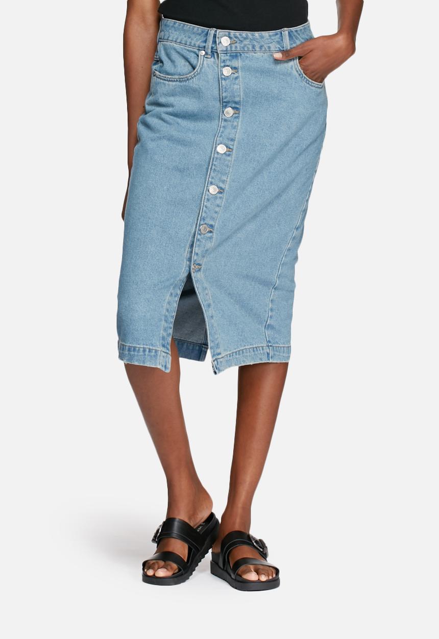 ADPT. - Soal skirt