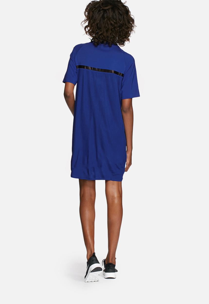 Nike - Bonded dress