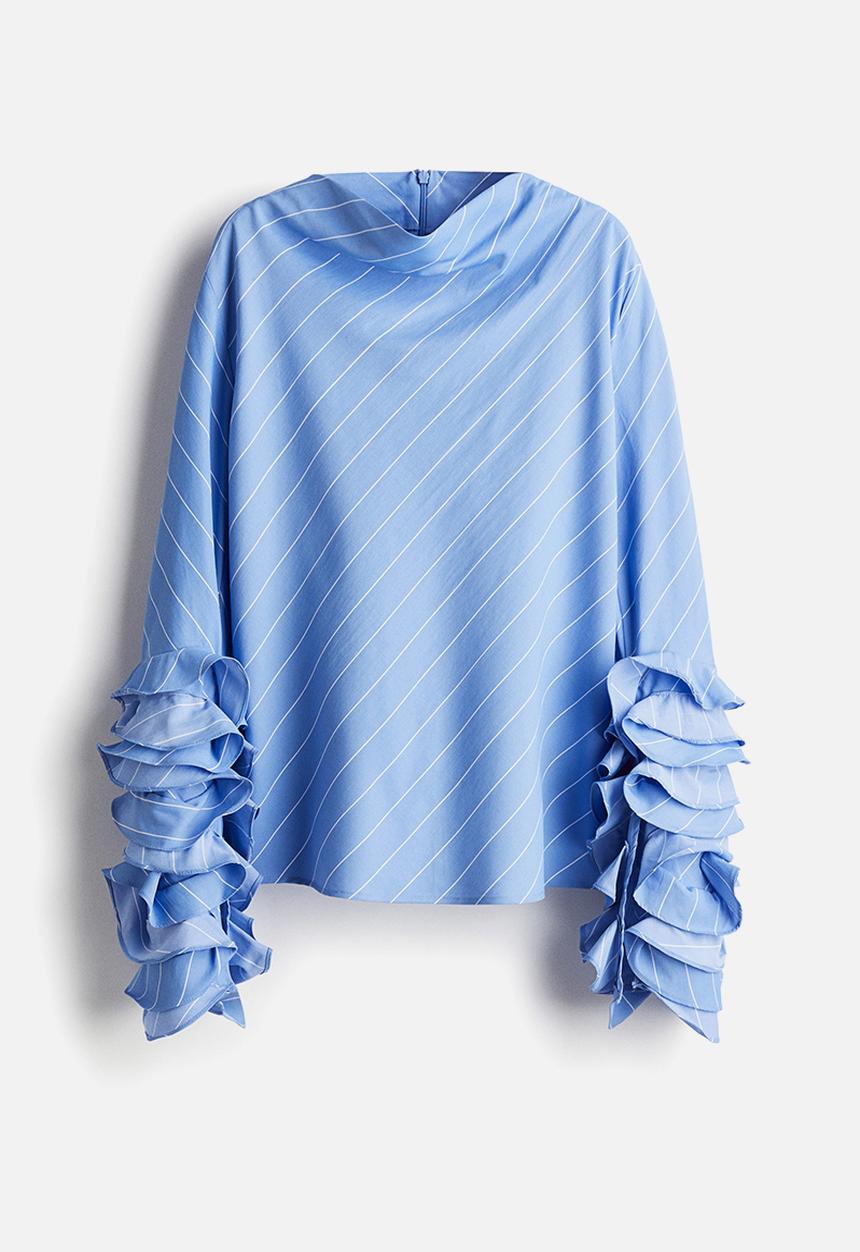 H&M - Ruffle-sleeve blouse - blue/striped