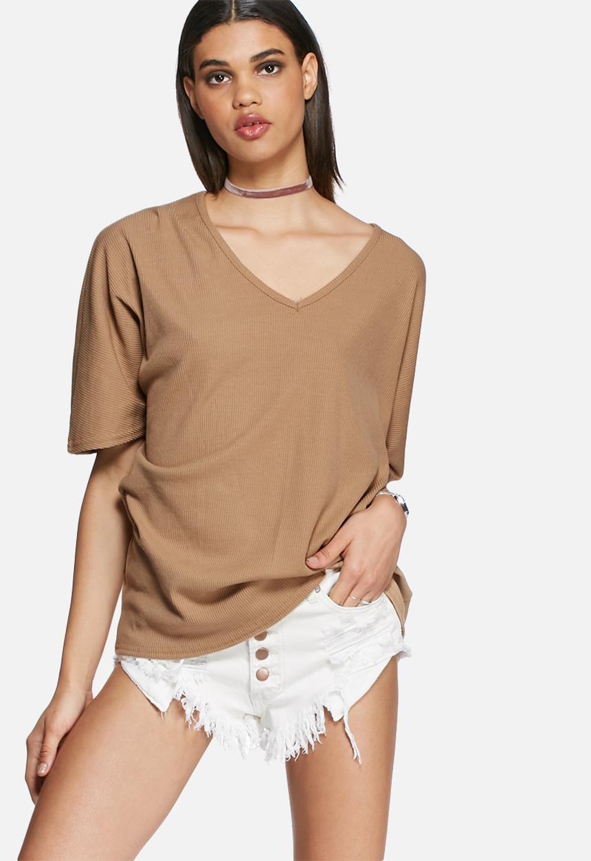 Daisy Street - V-Neck tee
