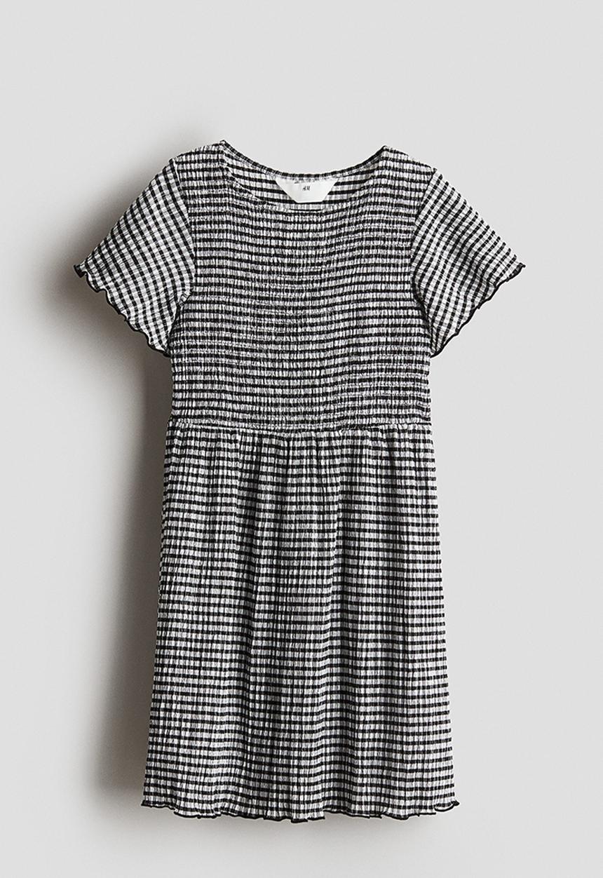 H&M - Smocked dress - black checked