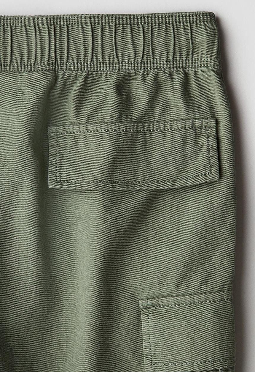 H&M - Cargo twill shorts - khaki green