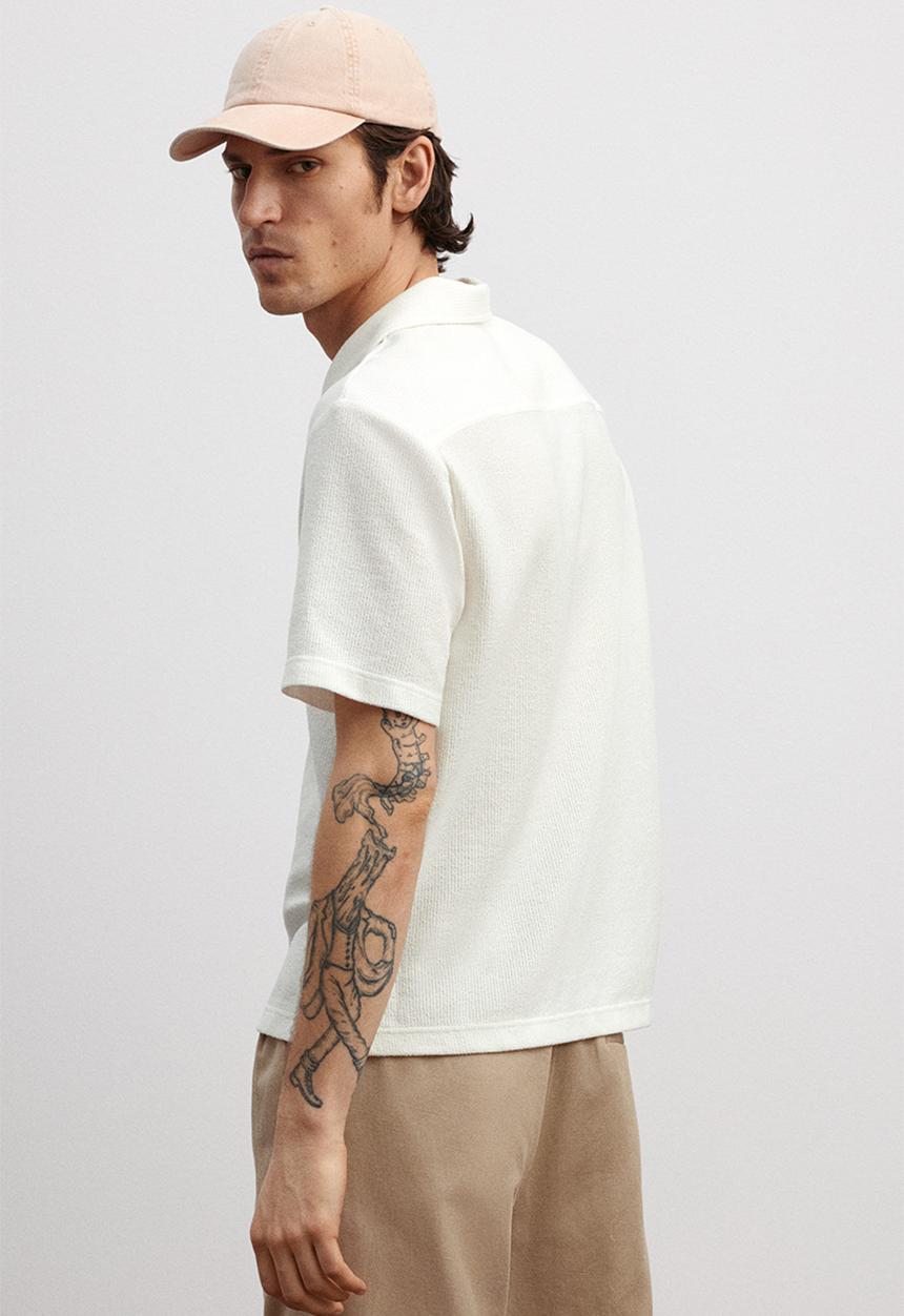 H&M - Regular fit short-sleeved jersey shirt - cream