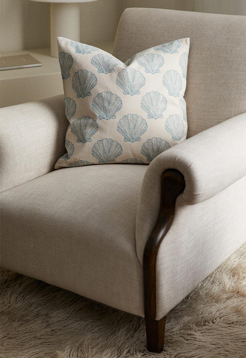 H&M - Patterned cushion cover - beige/patterned 