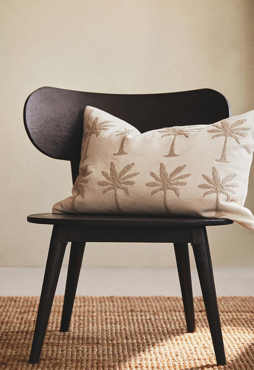 H&M - Embroidered cushion cover -  beige/palm trees 