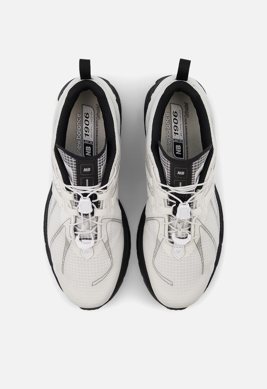 New Balance  - U1906R v1