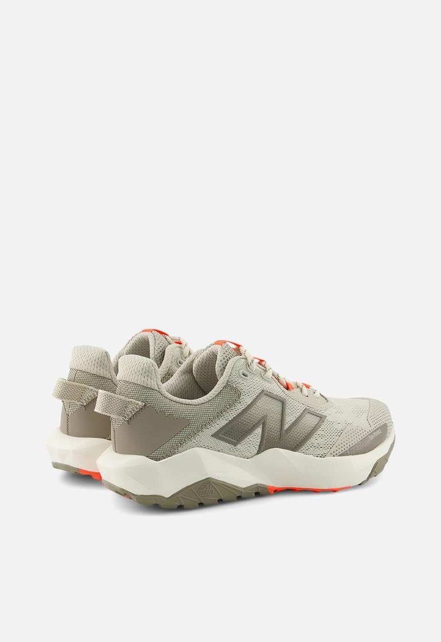 New Balance  - DYNASOFT NITREL v6