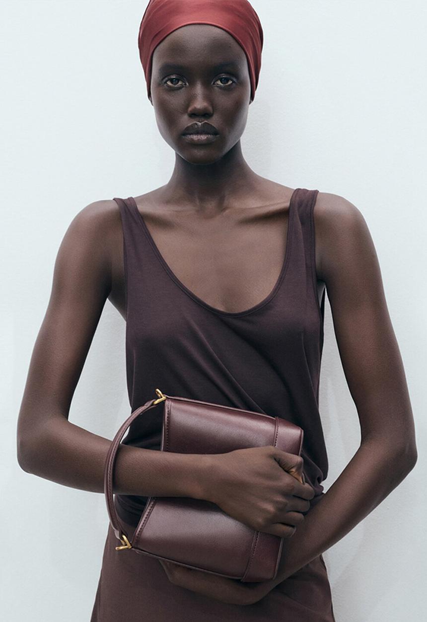 MANGO - Isoldo bucket bag - dark red