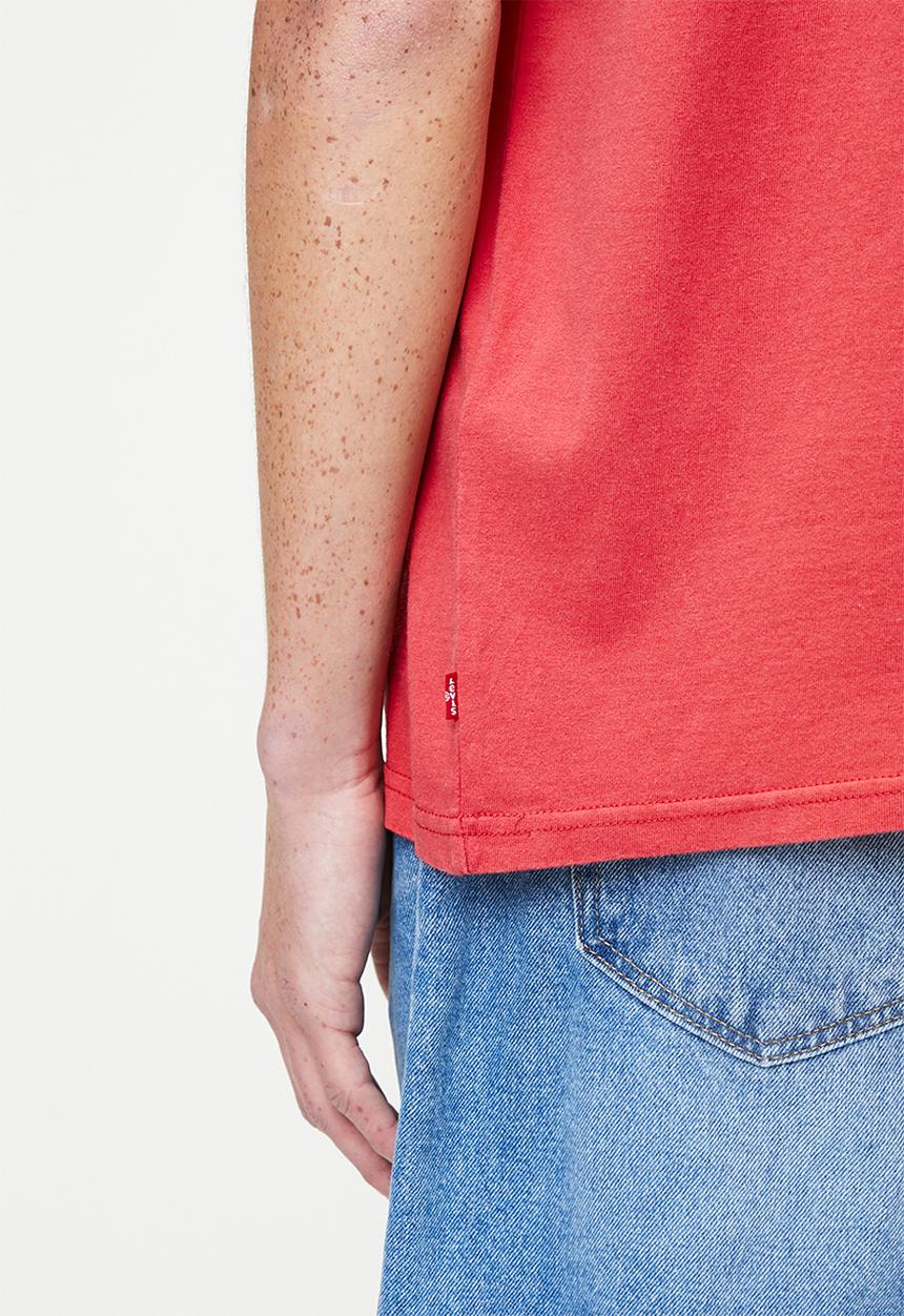 Levi’s® - Half Sleeve Tee - Archival Script Cardinal
