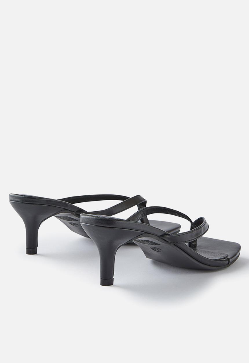Cotton On - Eveeve flip flop kitten heel - black