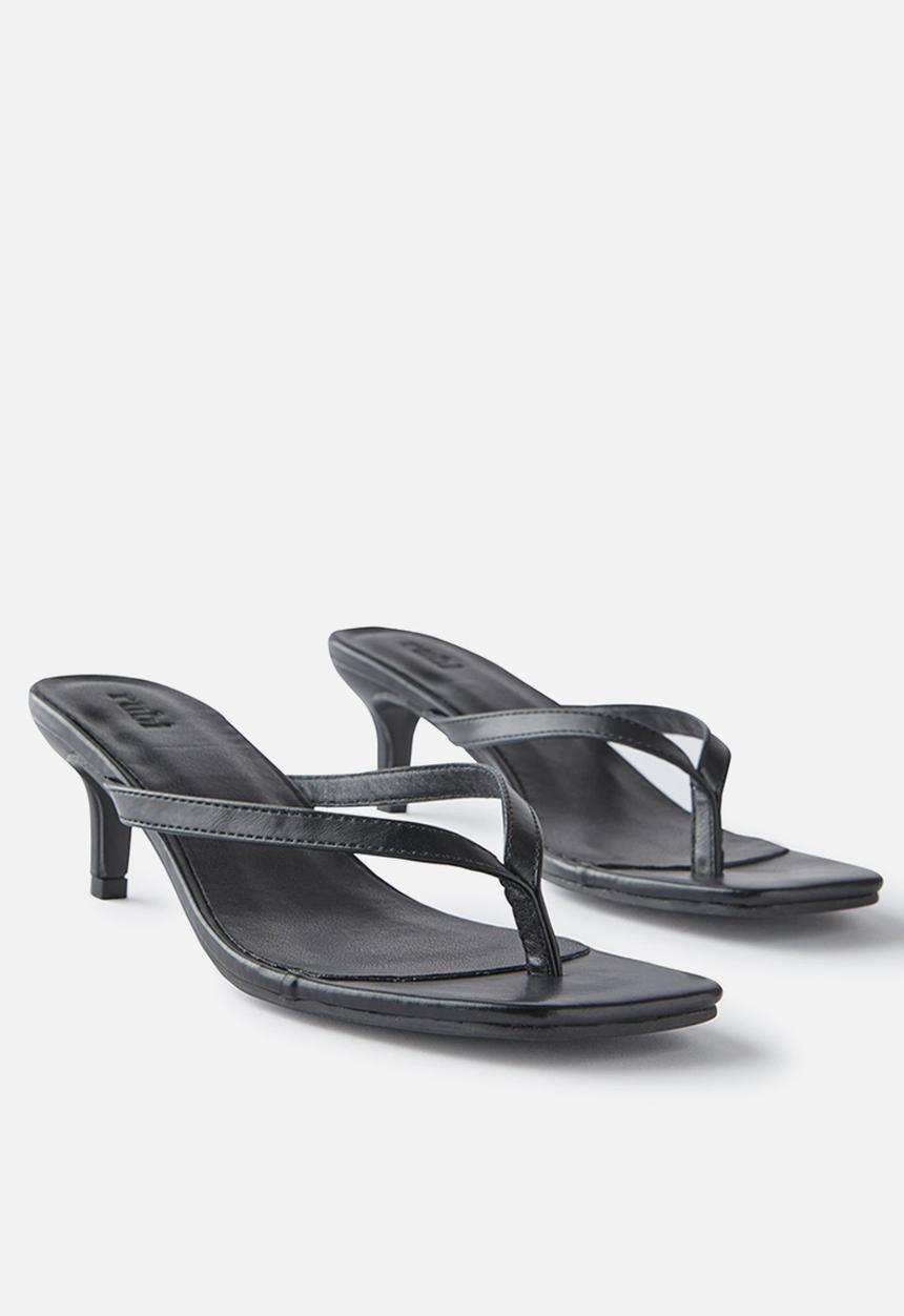 Cotton On - Eveeve flip flop kitten heel - black