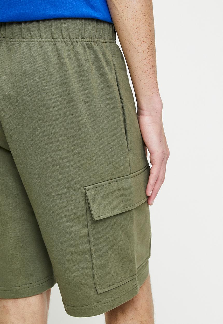 adidas Performance - Feelcozy Cargo Shorts  - Oli Green