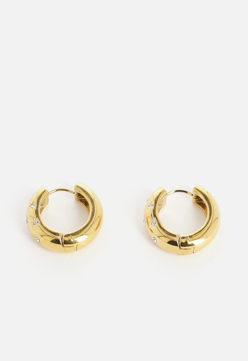 Zoe on Trend - Stunning star studded hoop earrings - gold