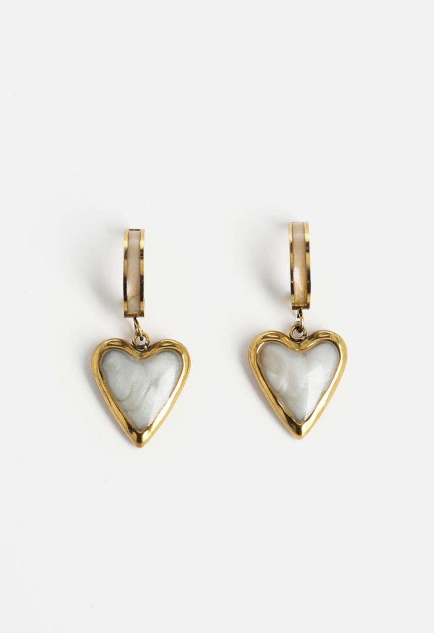 Zoe on Trend - Pretty heart drop earrings - gold