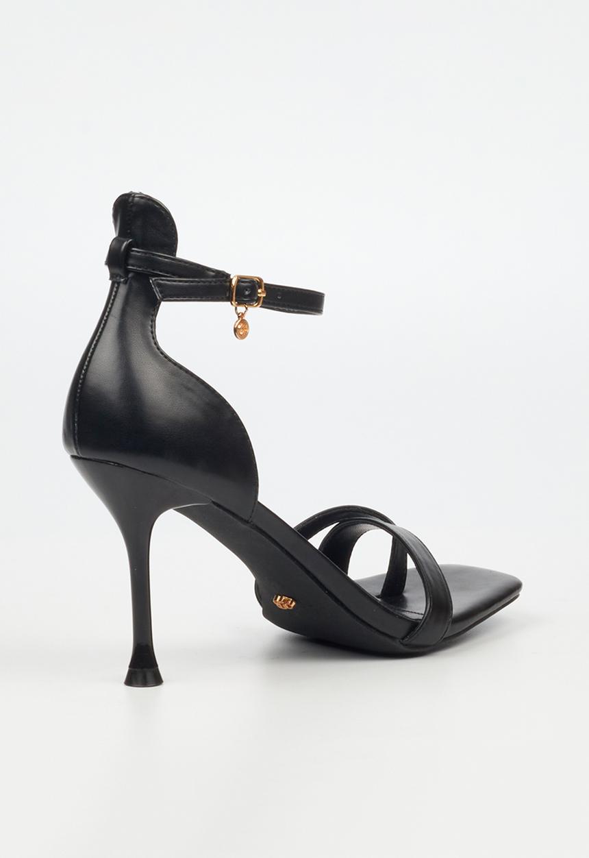 Miss Black - Chanel 4 toe-loop heel - black