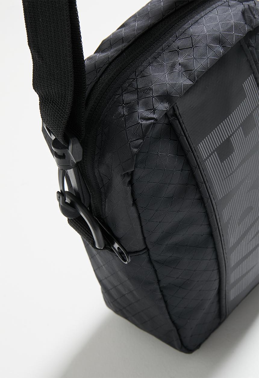 Pop Candy - Marvel Venom-inspired crossbody bag - black/multi