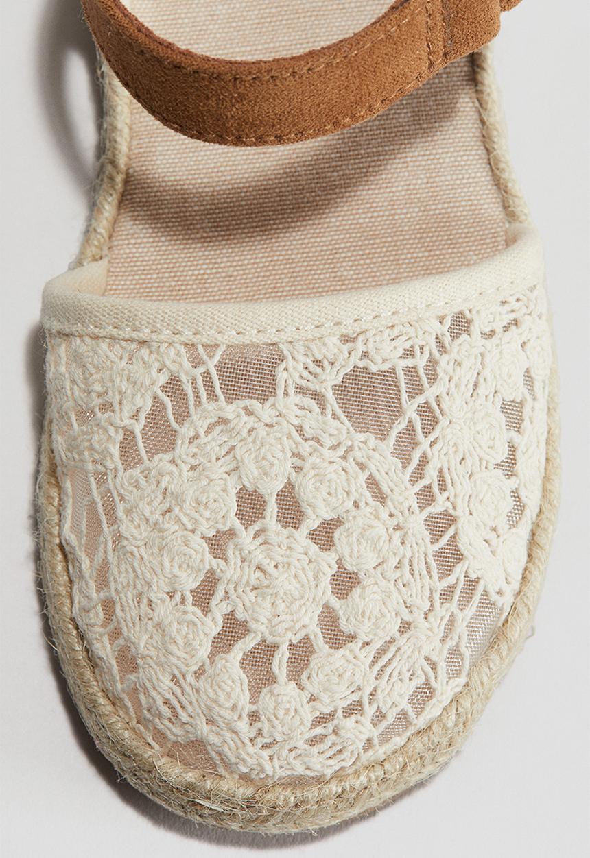 H&M - Crochet-look sandals - cream 