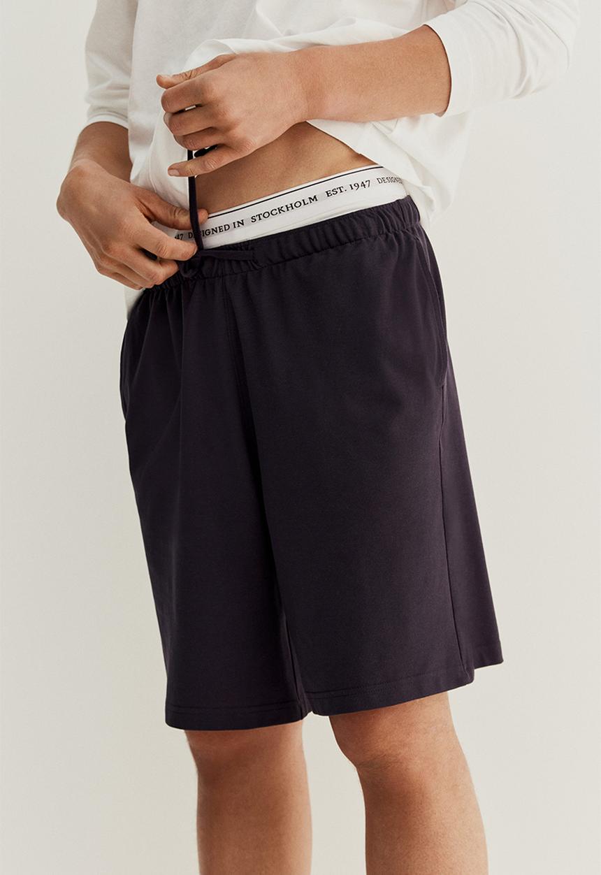 H&M - Relaxed fit knee-length piqué shorts - navy blue