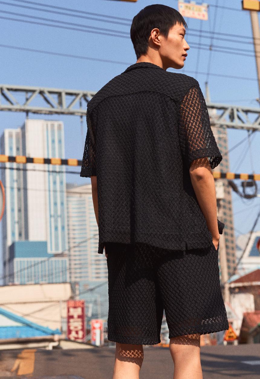H&M - Relaxed fit crochet-look shorts - black
