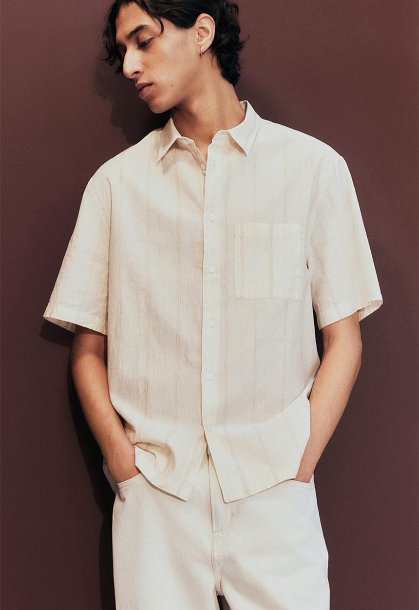 H&M - Regular fit short-sleeved shirt - cream