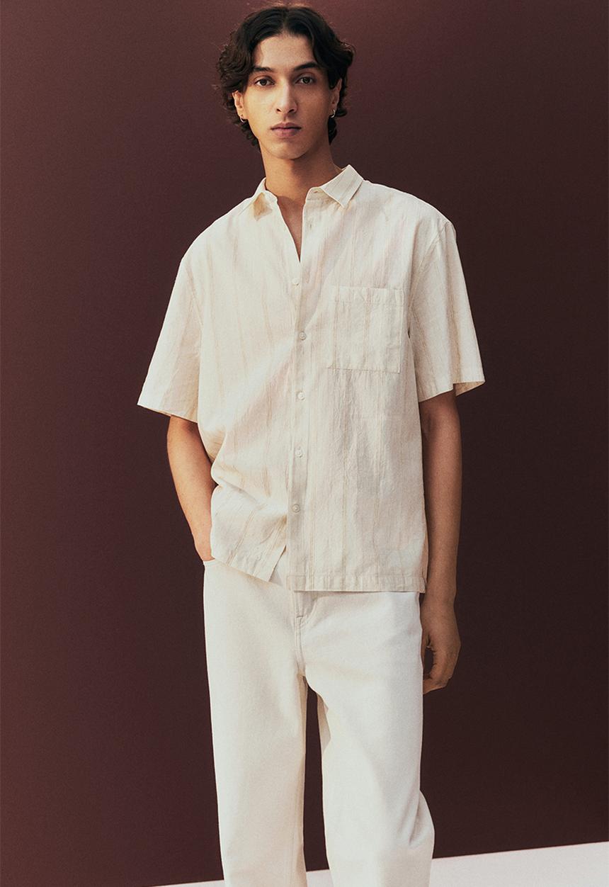 H&M - Regular fit short-sleeved shirt - cream