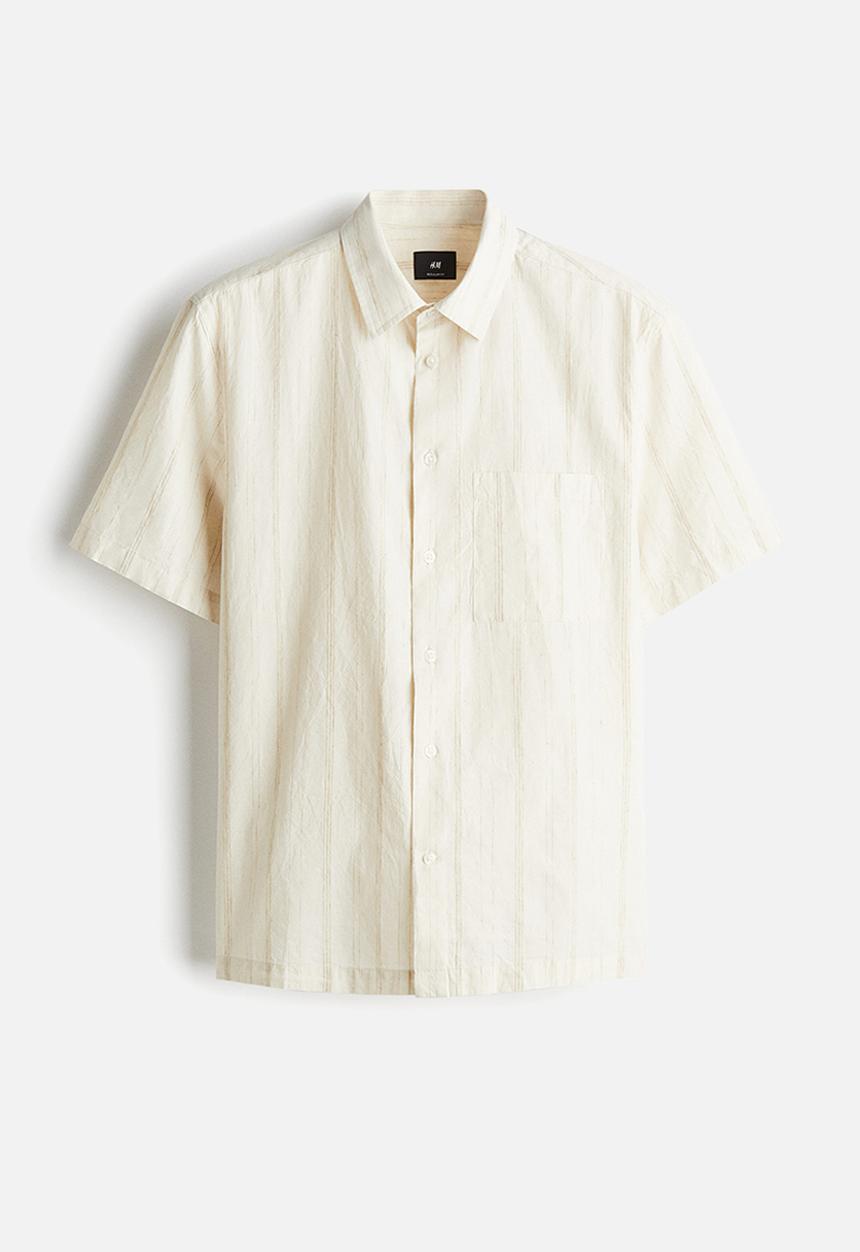 H&M - Regular fit short-sleeved shirt - cream