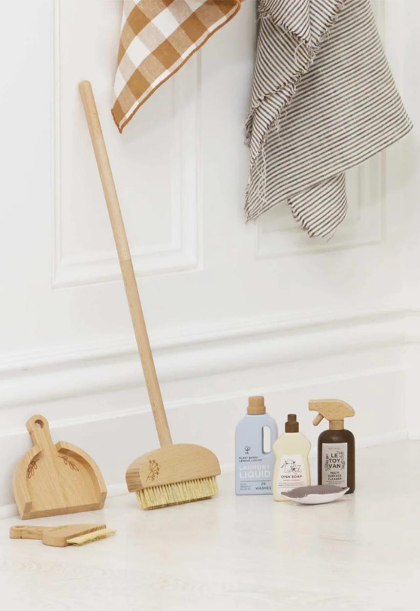 Le Toy Van - 7pcs Cleaning Set  - multi