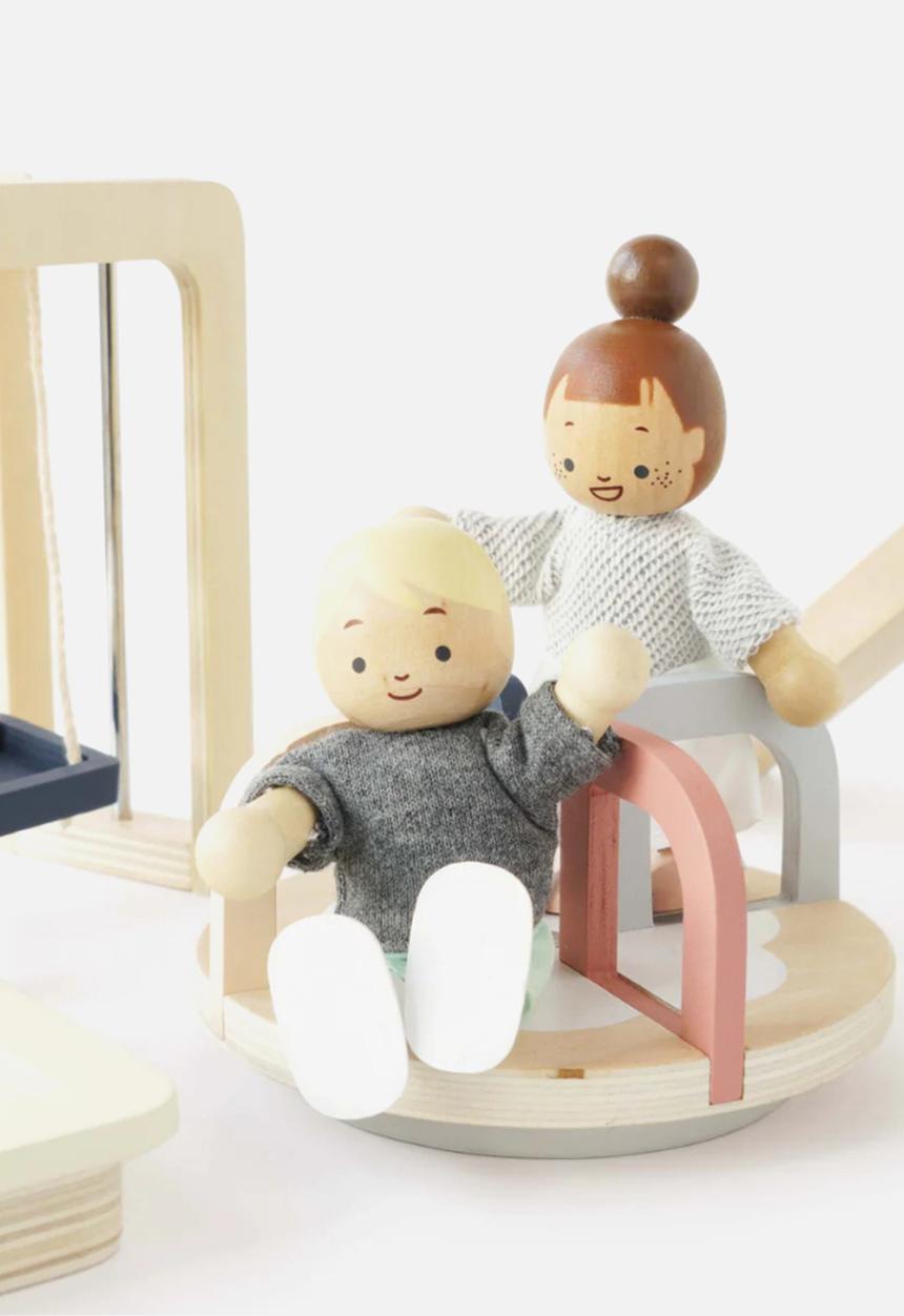 Le Toy Van - 5 Pc Dolls House outdoor play Furniture - sage /beige.