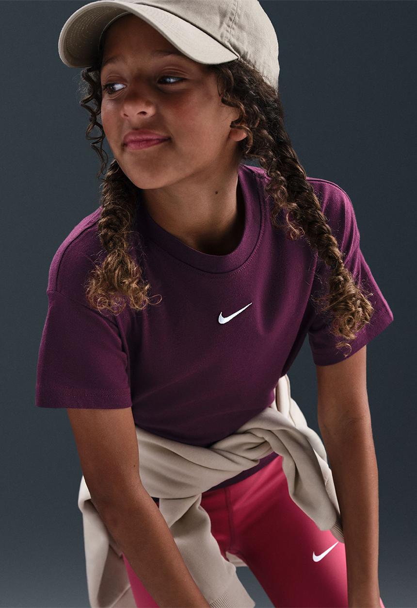 Nike - Girls Nike Sportswear Tee Boxy Essential-Bordeaux