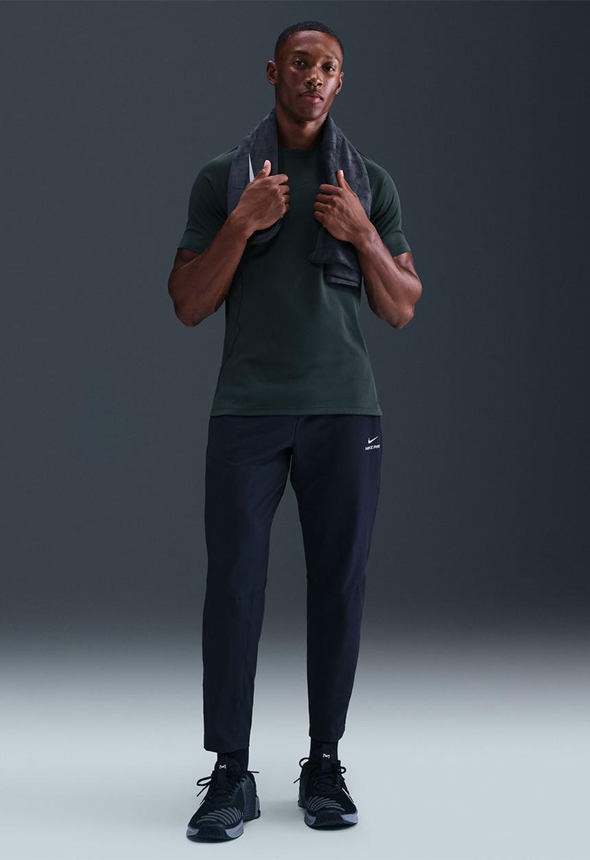 Nike - Nike Pro Training  Dri-FIT Short-Sleeve Top  - Seaweed/Black