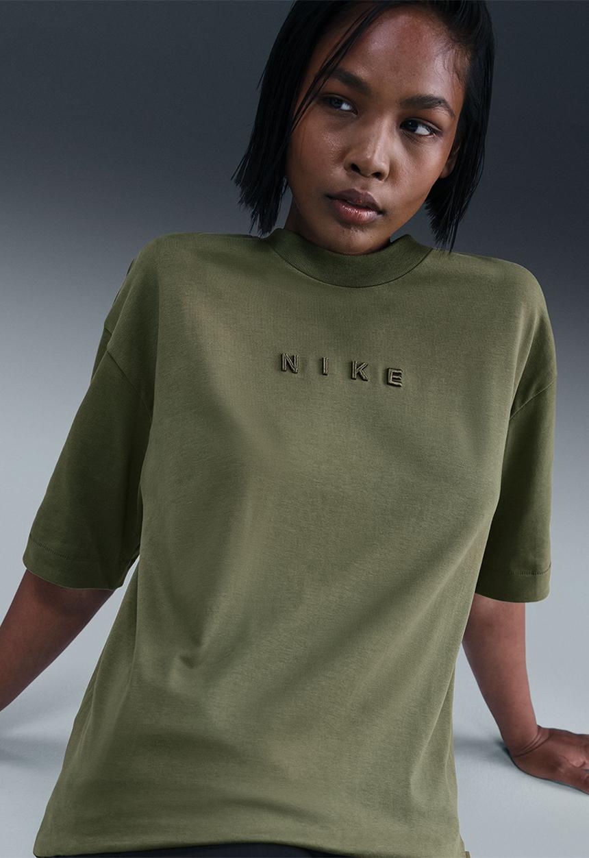 Nike - Short-Sleeve T-Shirt - Khaki