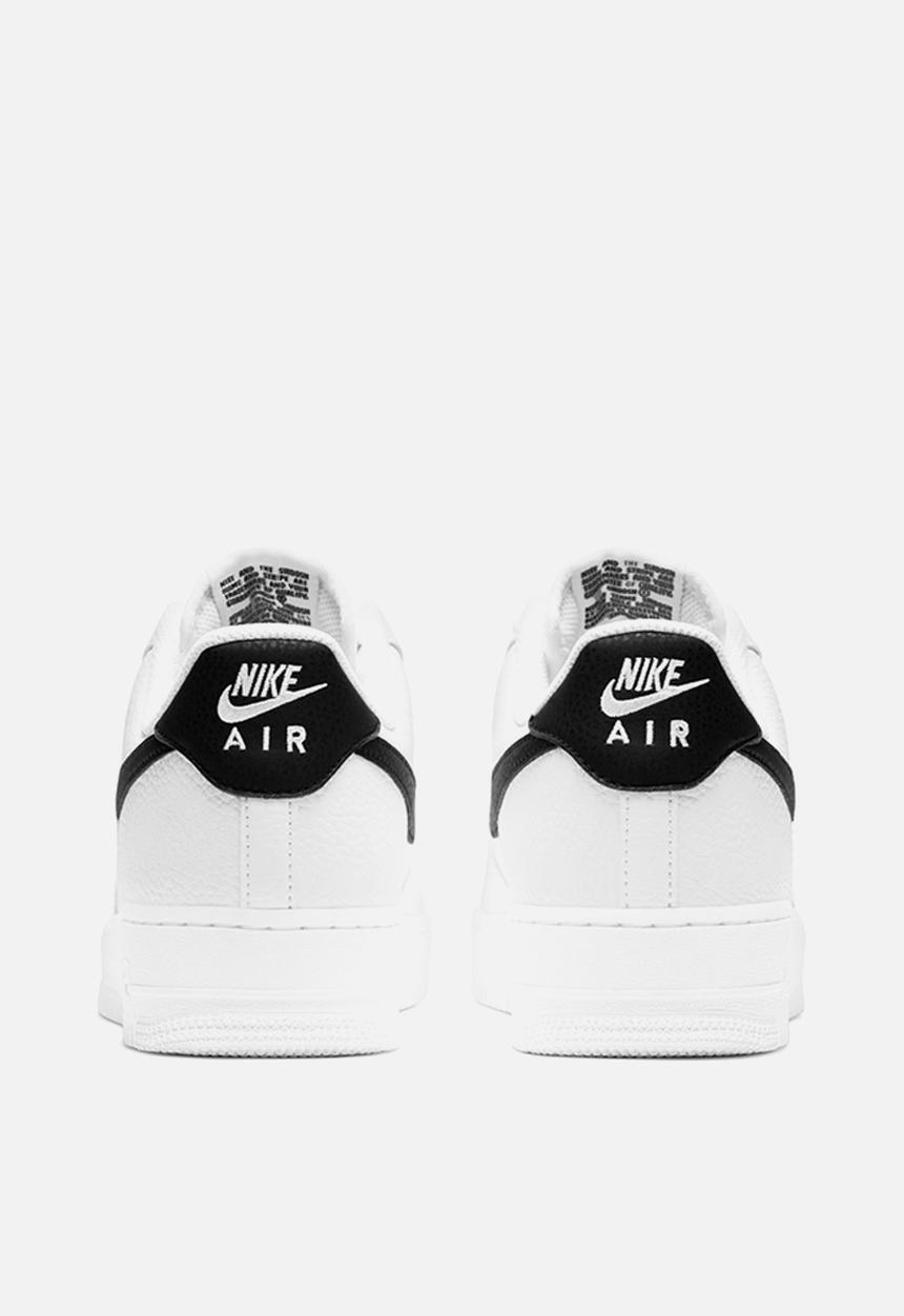 Nike - Air Force 1 '07
