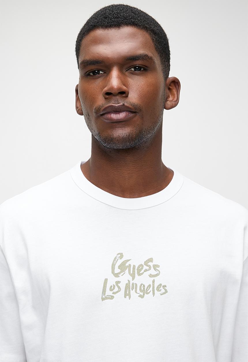 GUESS - Ss Cn Patch At Back Tee - Pure White