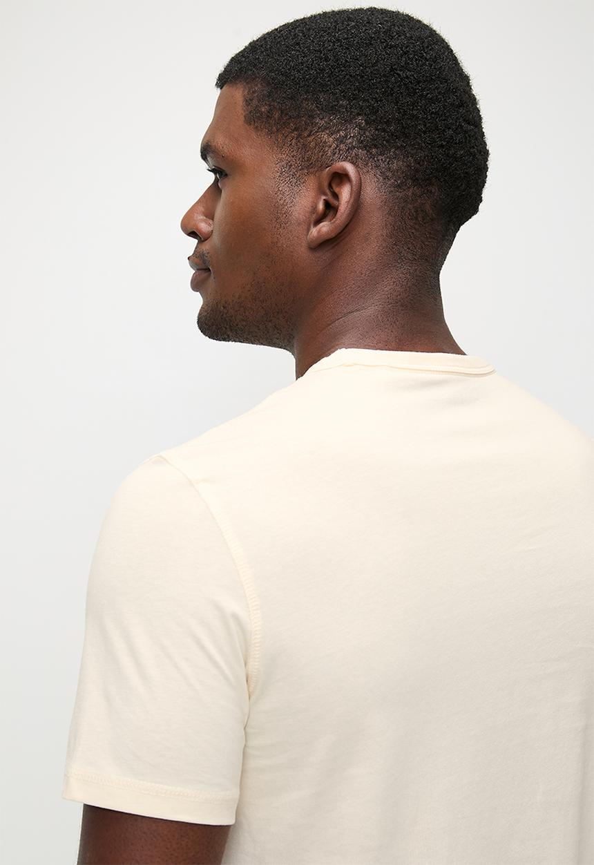 GUESS - Short sleeve Cn Guess Logo Tee - Pearl White