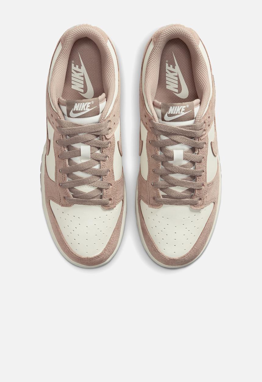 Nike - WMNS DUNK LOW