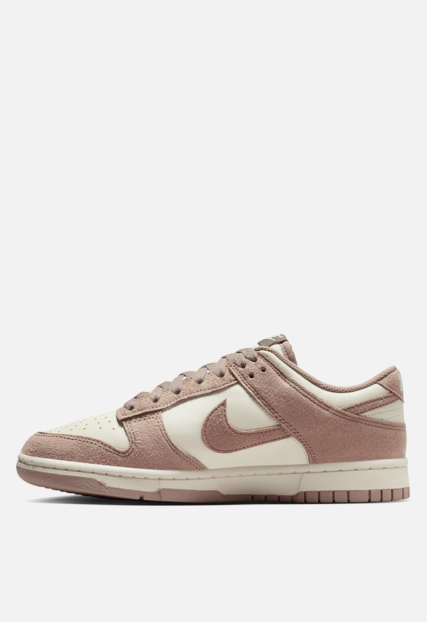 Nike - WMNS DUNK LOW