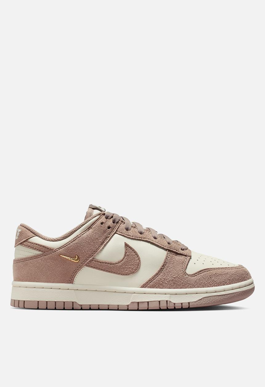 Nike - WMNS DUNK LOW