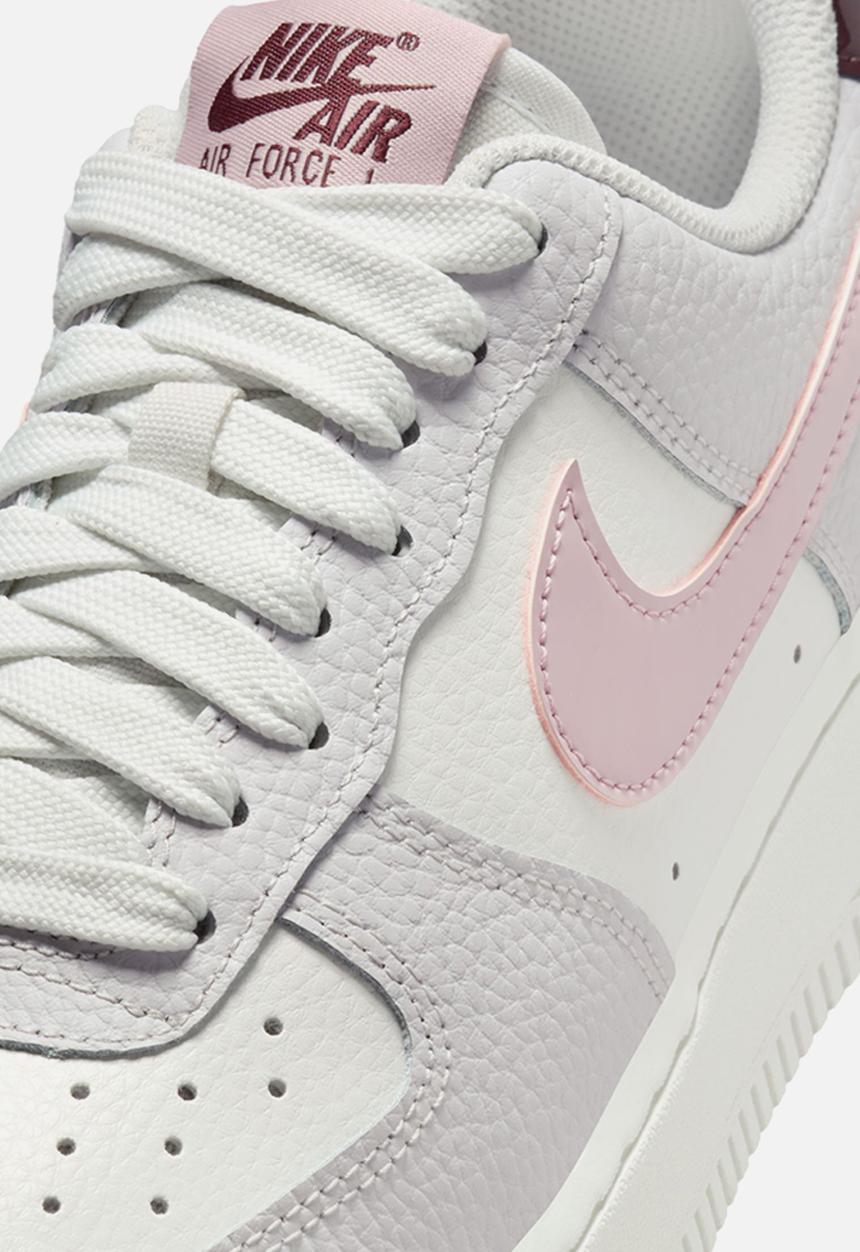 Nike - W AIR FORCE 1 '07