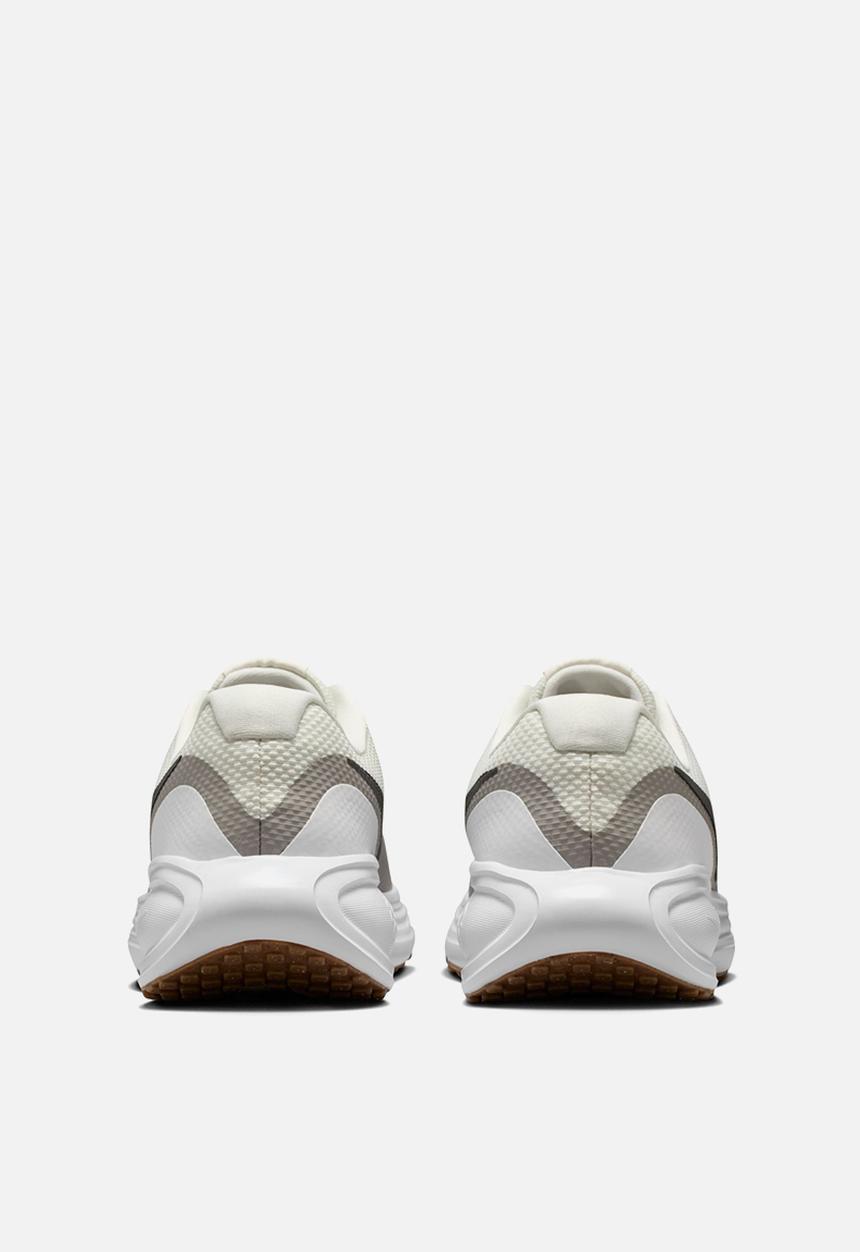 Nike - Revolution 8