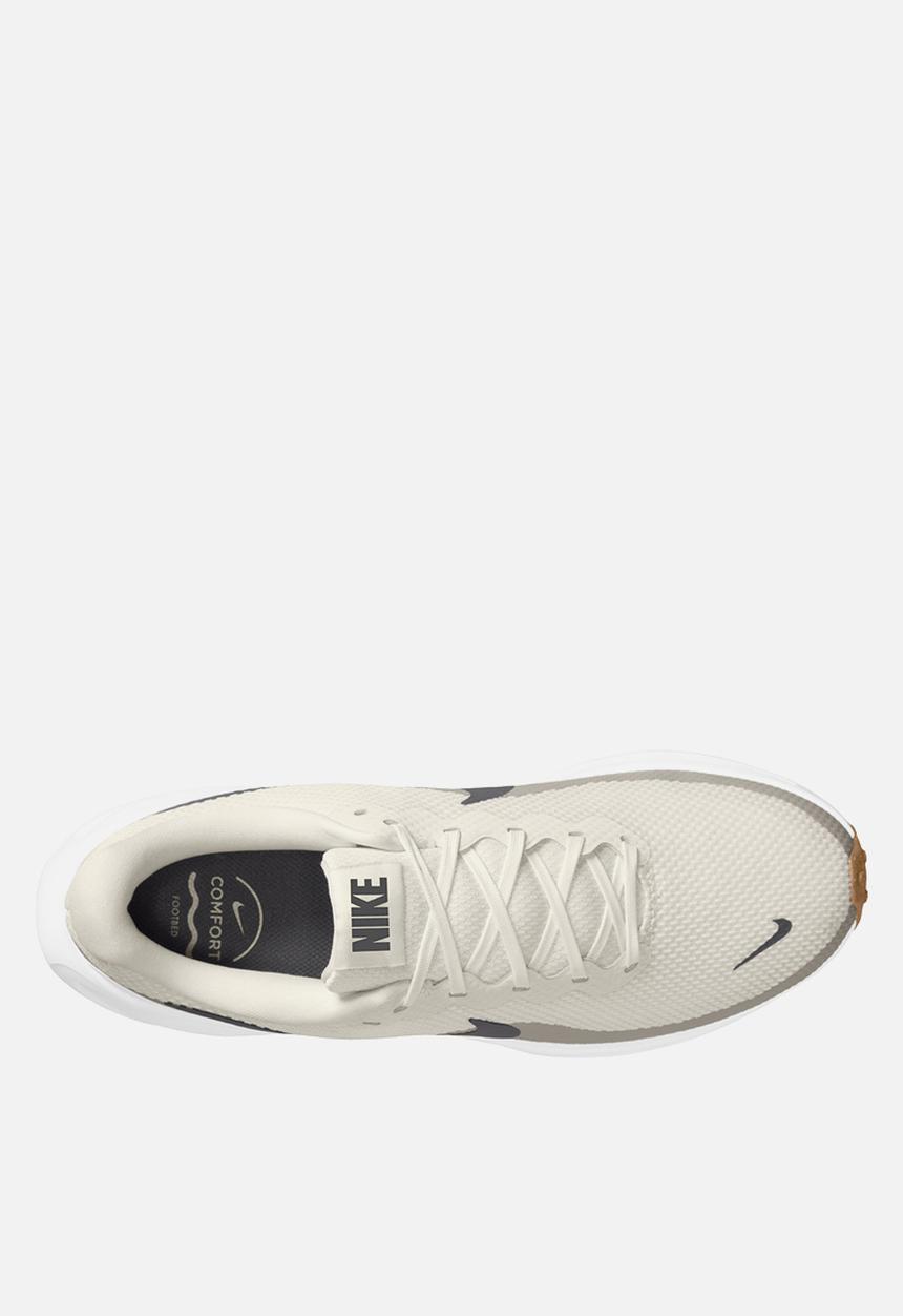 Nike - Revolution 8